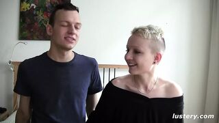 Szeretik felvenni magukat közösülni - házi amatőr klip