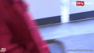 Parkolóban nyilvános közösülés és spriccelős élvezet