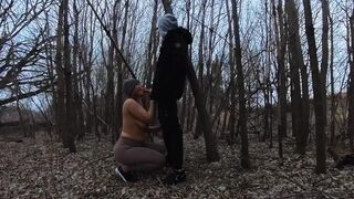 Parki szopás: amatőr spiné nyaldossa a óriási kukija