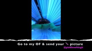 Csinos milf a szoláriumban peckezik és élvezi a műnapot