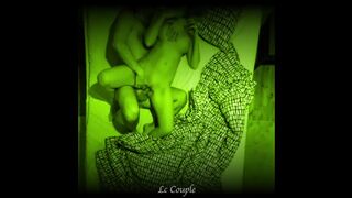 Éjszakai amatőr kúrás nagyméretű kannás milf-fel rögzítve