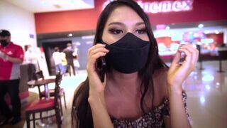 Pov - amikor elkíséred a barátnődet a moziba, és a hapsija nem jön el