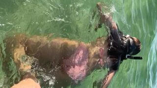 Kanos kívánatos pinay a strandon vad hotel dugásba torkollik